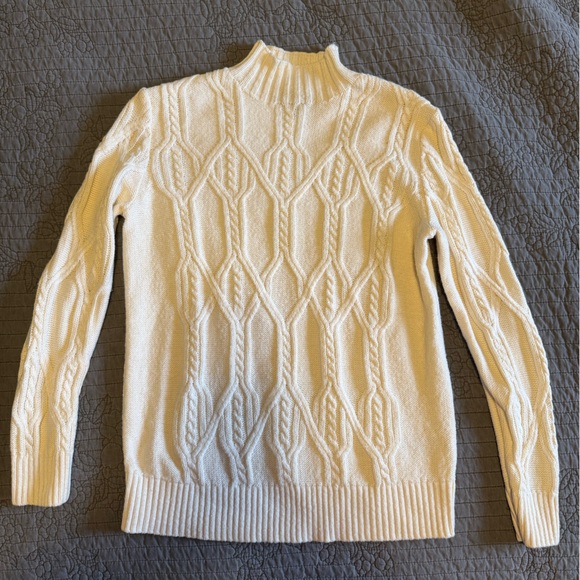 Banana Republic Sweaters - Banana Republic Off-White Knit Sweater. size Small